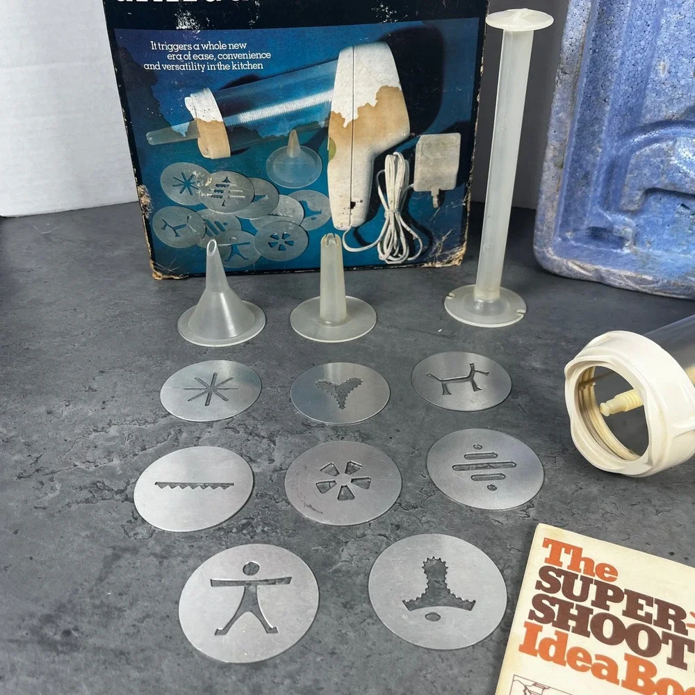 Wear-Ever Super Shooter Electric Cookie Canape Candy Maker PS-7204 Vintage Boxed